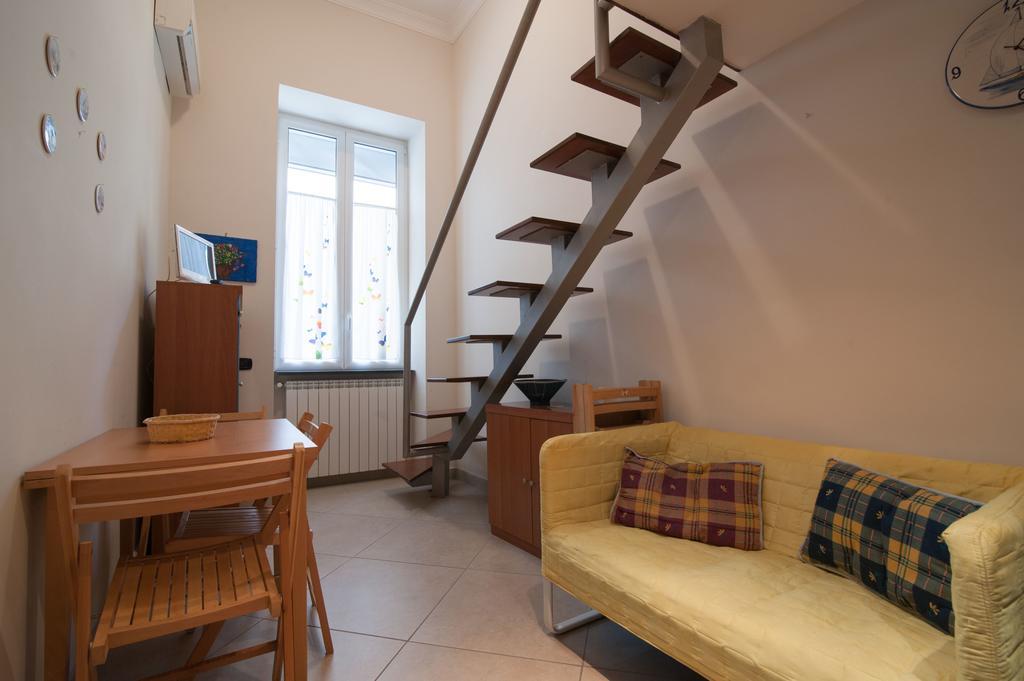 La Terra Del Sole Apartment Naples Luaran gambar