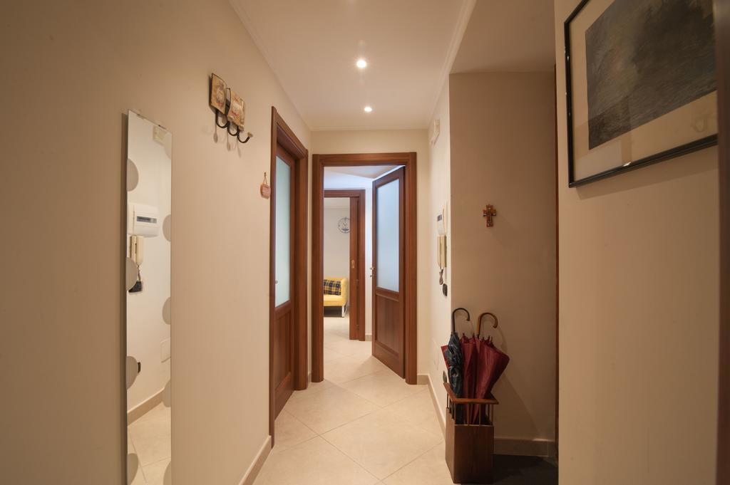 La Terra Del Sole Apartment Naples Luaran gambar